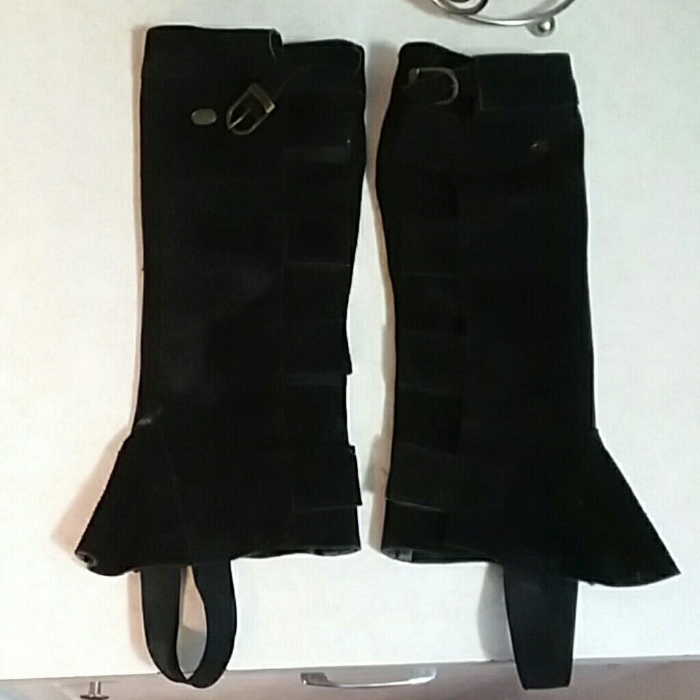 Half chaps